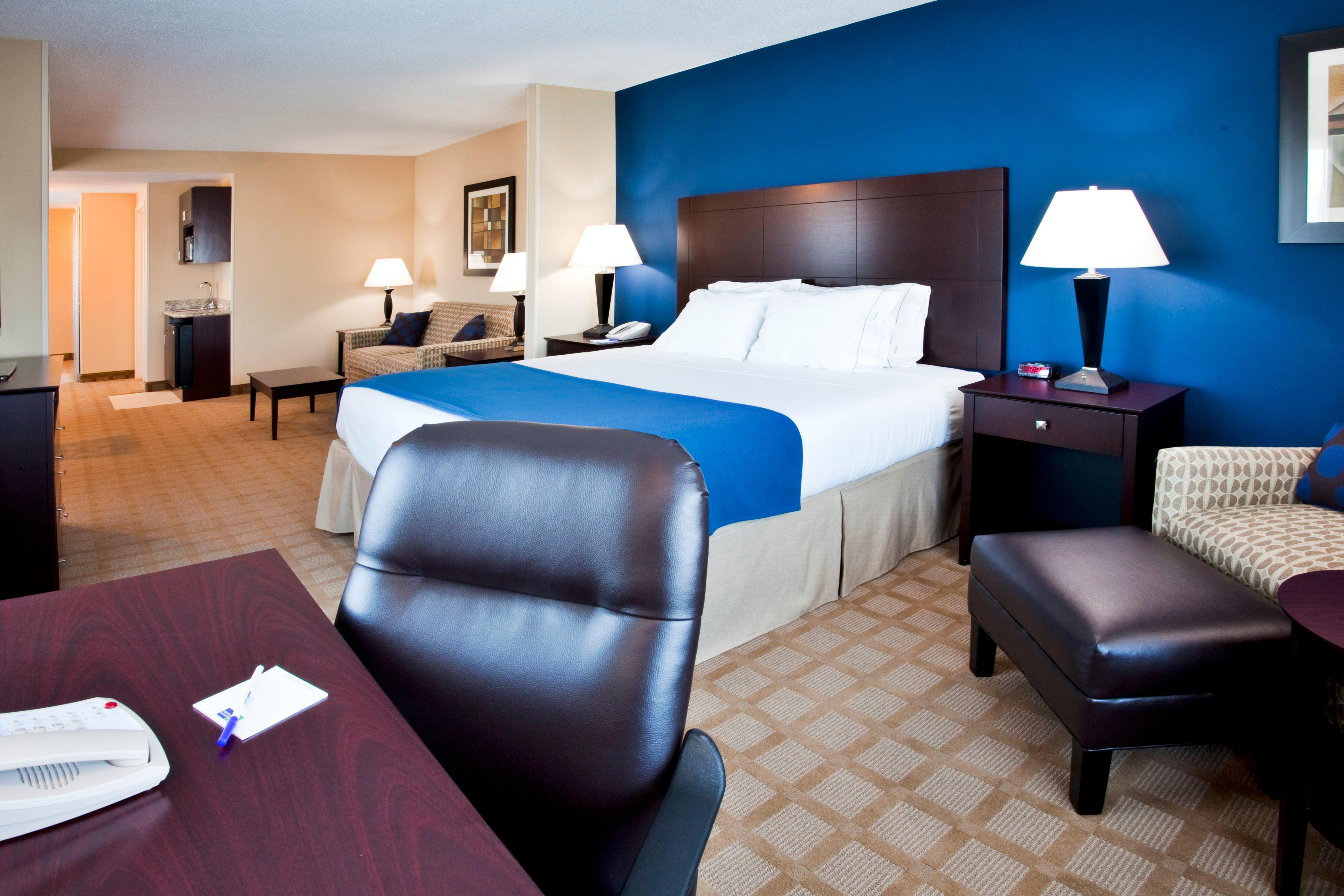 Holiday Inn Express Hotel & Suites Fort Pierce West By Ihg Exterior foto