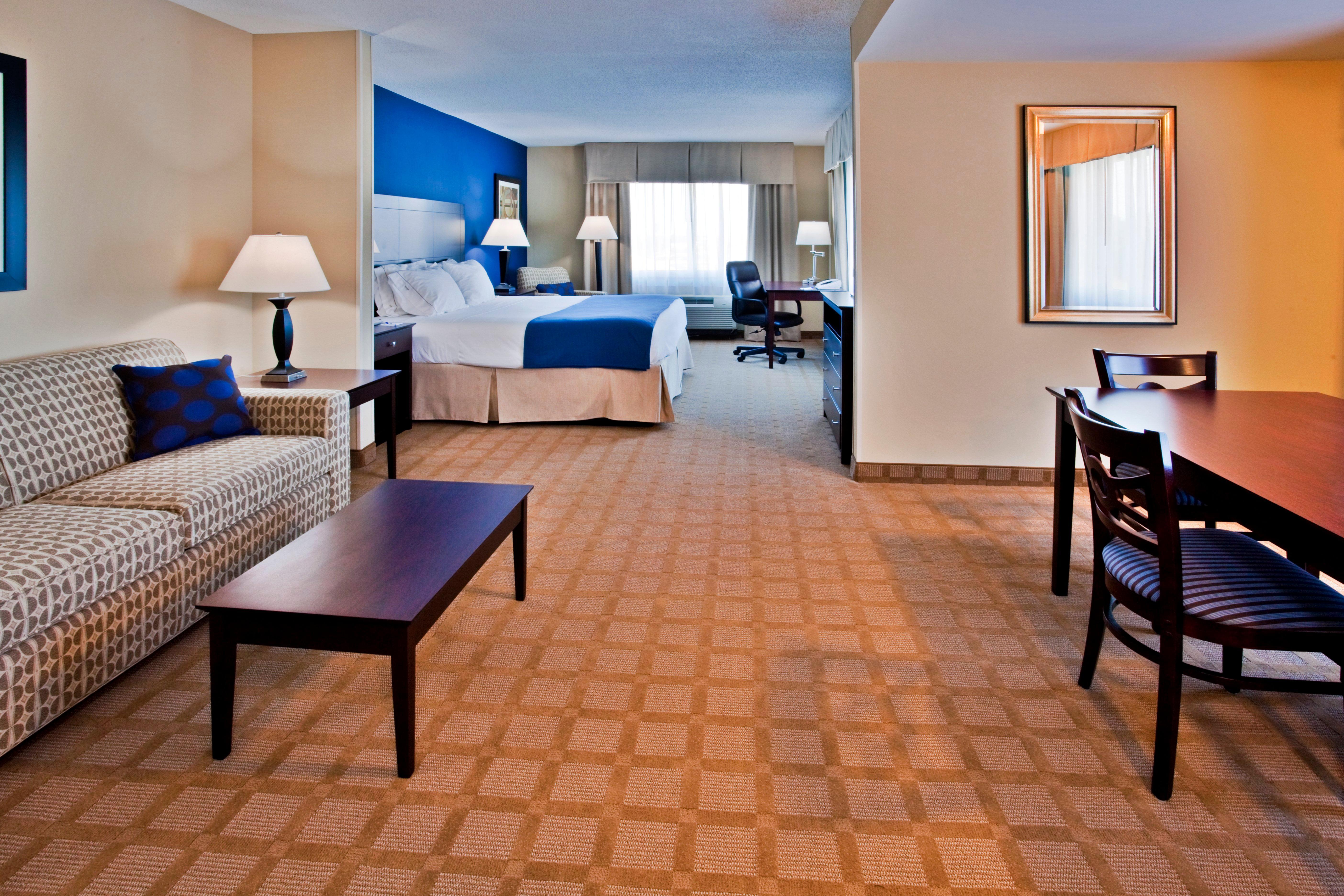 Holiday Inn Express Hotel & Suites Fort Pierce West By Ihg Exterior foto